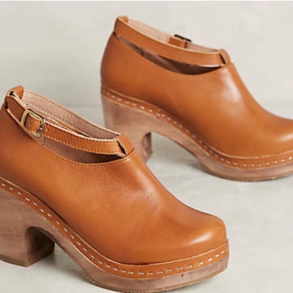 Anthropologie Shoes - Anthropologie Cabanas Hanka Leather Heeled Clogs